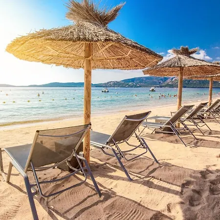 U Nidu - A Ajaccio, Magnifique 4 Couchages Vue Apartment *