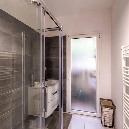 U Nidu - A Ajaccio, Magnifique 4 Couchages Vue Apartment *